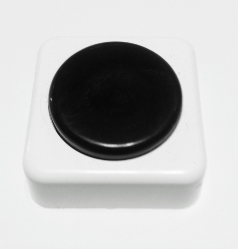 Кнопка для звонка квадрат крулая клавиша В31-01 1А 220В Люкс Горс