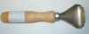 Рыбочистка с деревянной ручкой
