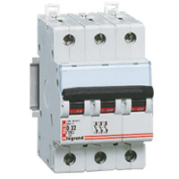 Автоматический выключатель Legrand   3P 32A 10,0kA (тип D) (06656)